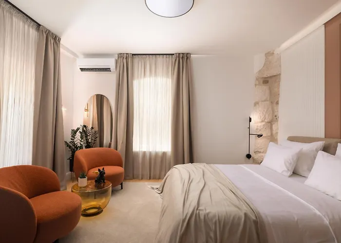 Guest house Golden Gate Deluxe - Unique Unesco Location 4*